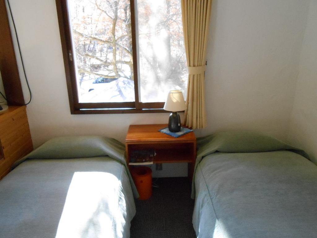 Pension Nugget Inn Hakuba Eksteriør bilde